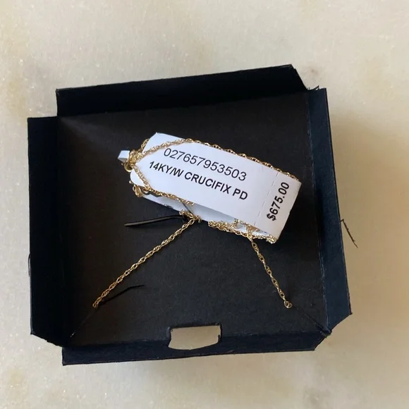 NWT Crucifix Cross 18" Pendant Necklace in 14k Two-Tone Gold - Picture 7 of 10